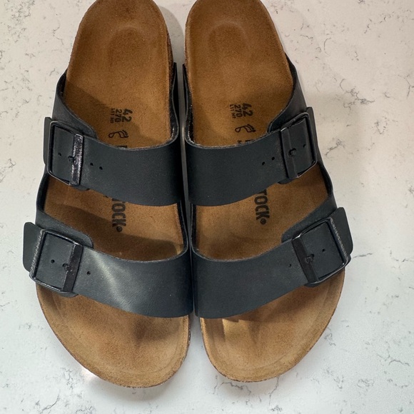 NWOT Men’s Birkenstock Arizona Black Sandals - Picture 5 of 6